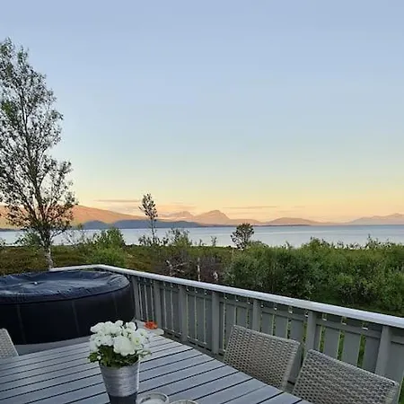 Holiday home With Seaview *