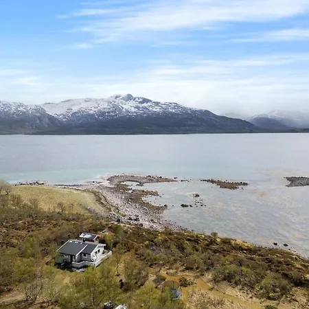 Holiday home With Seaview Lodingen